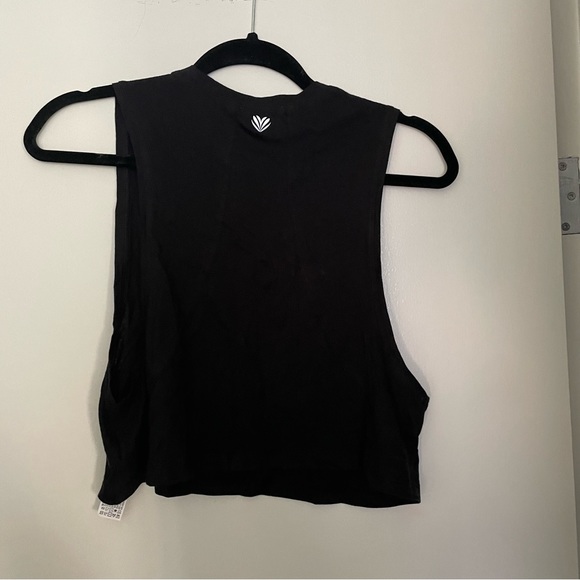 Forever21 Workout Tank - Picture 2 of 3